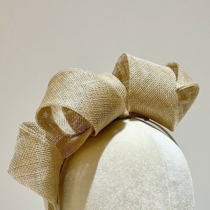 Loops, curls and swirls fascinator (available in different colours) FONTEYN