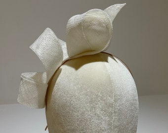 Bridal fascinator (Sorrento) available in white and ivory