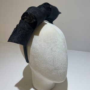 Black fascinator (Delilah) available in other colours