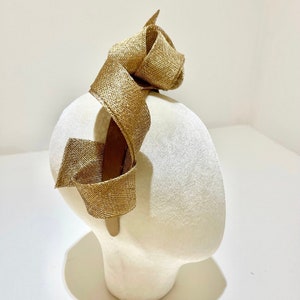 Gold fascinator (Lorelai) available in different colours