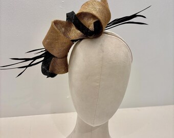 Maxi: Gold and black fascinator with feathers. Available in other colour combinations on request.
