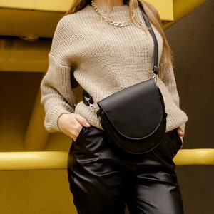 Damentasche, Schwarze Tasche für Frau, Mädchentasche, Frauentasche Crossbody, Handgemachte Tasche, Schwarze Tasche, Eco-Ledertasche