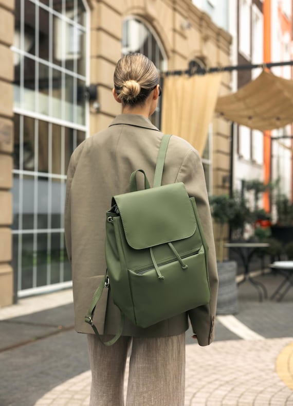 Green Vegan Leather Backpack for Women, Stylish Mini  display picture 1