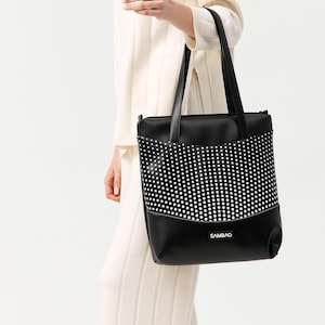 Handgefertigte Einkaufstasche aus veganem Leder – schicke lange Schultertasche für Frauen, perfekt für die Arbeit, auf Reisen oder für das tägliche Essential in Schwarz