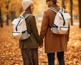 Mochila blanca unisex, bolso minimalista de piel vegana para parejas, hecha a mano, ideal para viajes, ideal para el día a día, ideal como regalo para él o para ella (solo una).