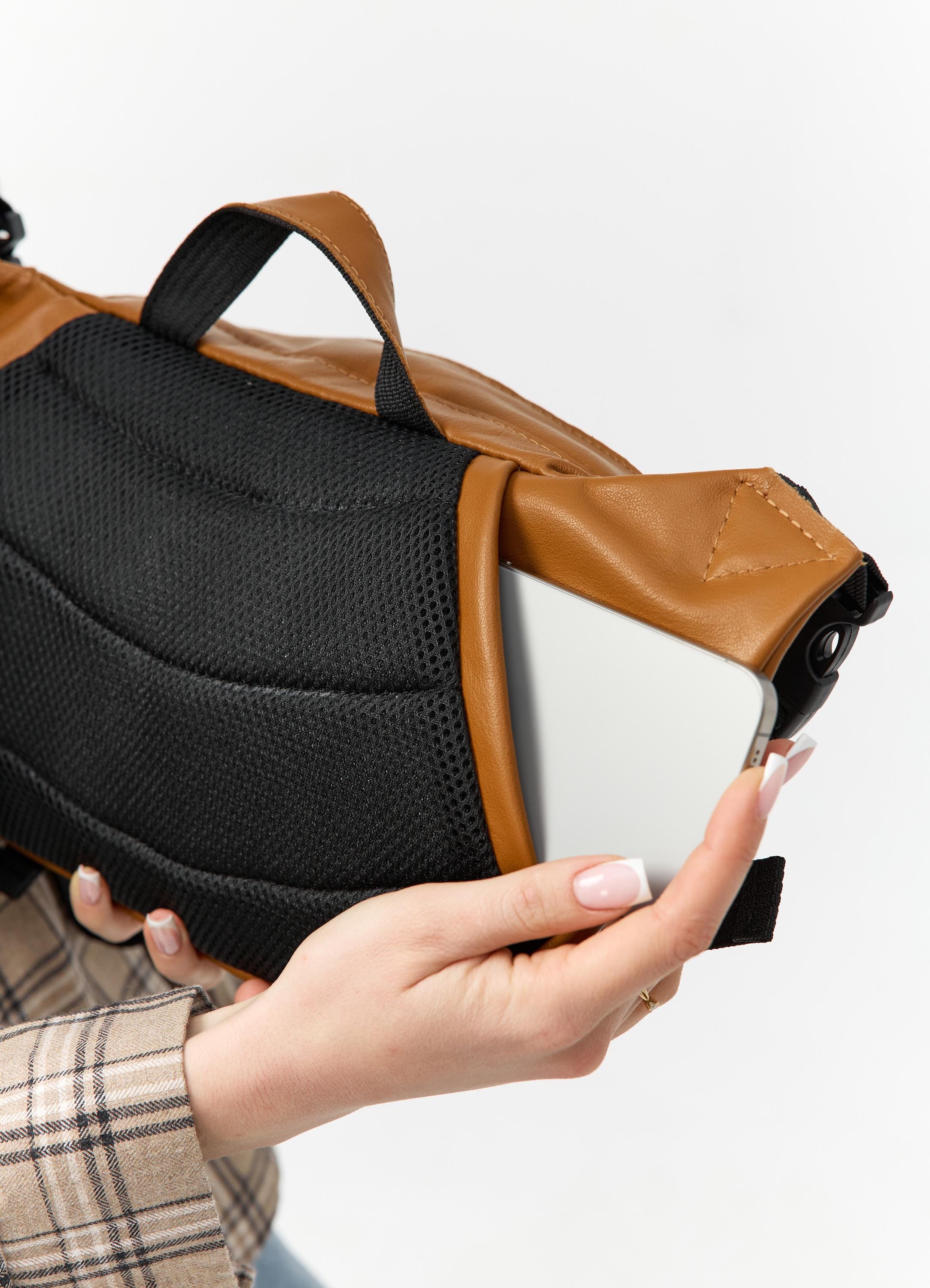 Brown Leather Waist Belt Bag – Chic Hands-Free Fashion Accessory Are Designer Belt Bags Back? Shop Elsa Hosk main image 3