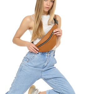 Benutzerdefinierte Vegan Sling Bag, Crossbody Fanny Pack, Stylische Gürteltasche, Schultertasche, Hip Bag Perfektes Valentinstagsgeschenk für Sie, klein und schick