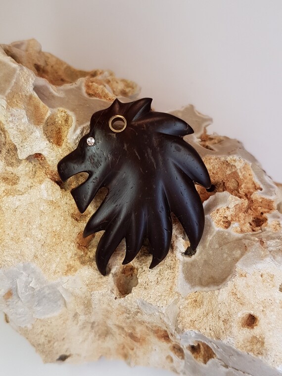 Hand Painted Lion on Shell Pendant