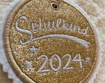 Glitzer-Anhänger Schulkind 2024/Schultüte/Anhänger/ Superglitzer/Superglitzer/gold