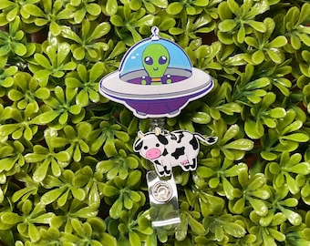 Alien con insignia de vaca