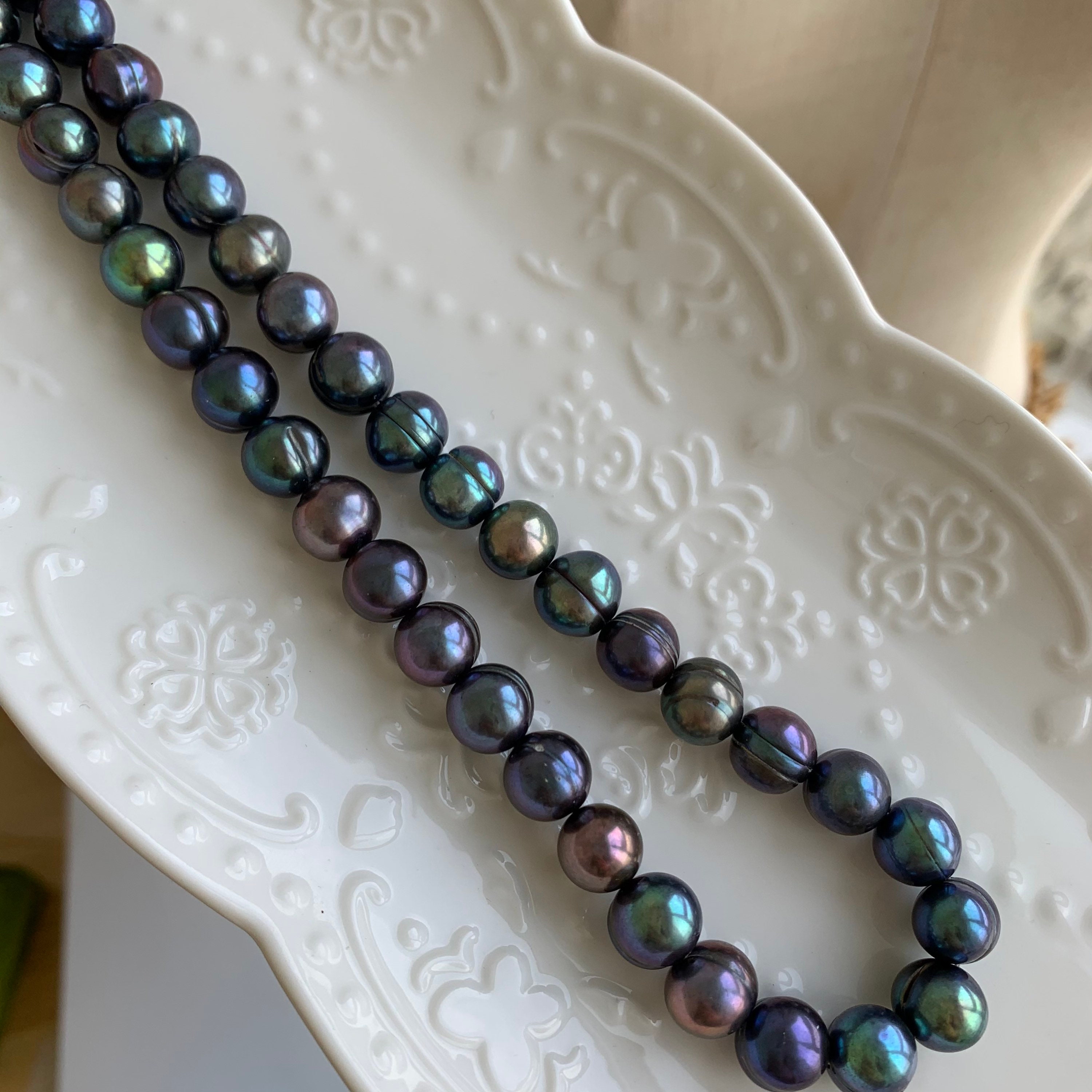 18 Inch Peacock Black Baroque Pearl Necklace - Natural Cultured Freshwater