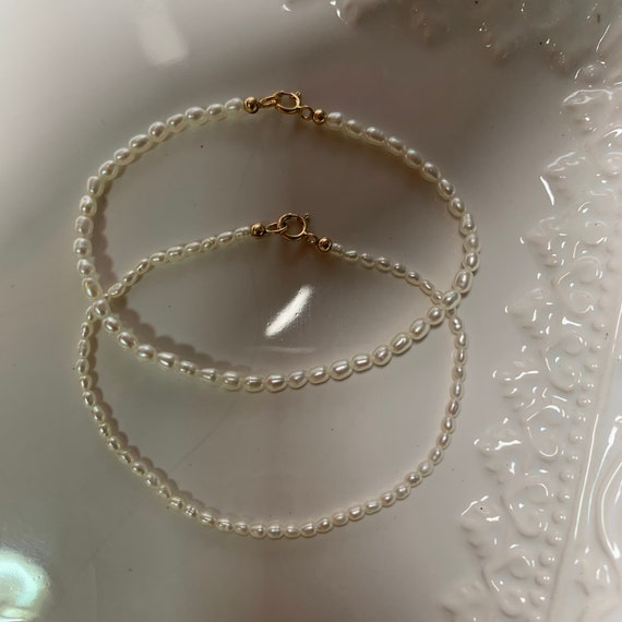 Delicate Pearl Bracelet, Tiny White Pearl Bracelet, Mini