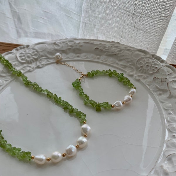 Raw peridot and pearl necklace, raw peridot bracelet, raw crystal jewelry, necklace bracelet set, 14k gold filled