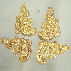 Raw Brass Floral Scroll Corner Frame Stampings, Fairy Garden Supply, Ornate Victorian Brass Stampings for Jewelry Making , 2-8pc