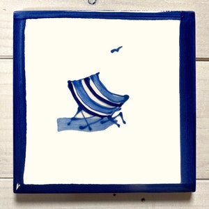 Hand painted and glazed delft tile, hanging gift tile, deckchair design, bathroom tiles, splash back tiles
