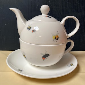 Gift set Single cup Teapot with teacup and saucer