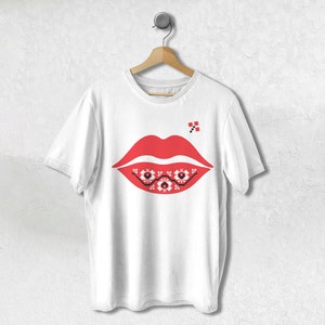 Red Lips T-Shirt - Romanian Folk Art Design with Traditional Motifs | Romanian Motif Shirt | Unisex Tee