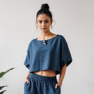 Linen Cropped Blouse: Relaxed Boxy Fit with Wooden Buttons