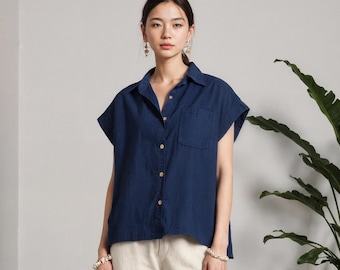 Ärmelloses Top aus Leinen: Minimalistische Sommerbluse mit Holzknöpfen