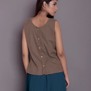 Camiseta de lino sin mangas: Top de verano sin mangas con botones en la espalda