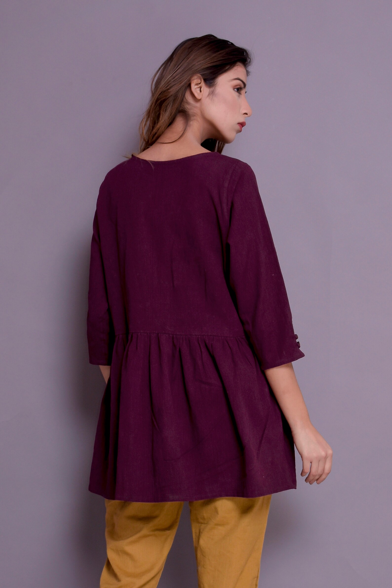 Springwood Meadow - Button-Down Peplum Top in Red