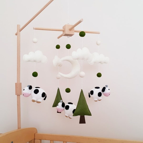 Baby Crib Mobile Cow Mobile Farm Crochet Mobile Crib Holder Arm Hanger Bauernhof Kuh Mobile bébé Ferme Vache Gehäkeltes Mobile Nursery Decor