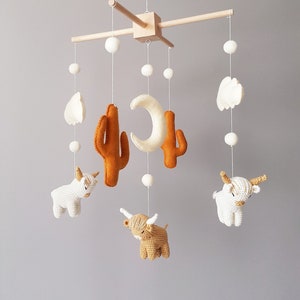 Baby Crib Mobile Highland Cow Mobile Crochet Mobile Crib Arm Hochlandkuh Mobile mobile pour vaches des Highlands Gehäkeltes Nursery Decor