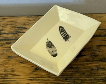 Handmade jewellery or soap dish