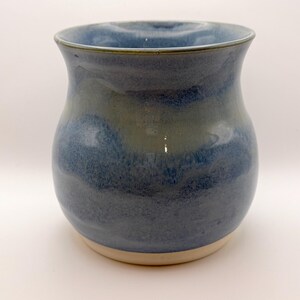 Handmade pottery dish/planter/vase