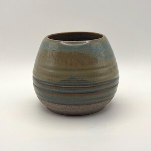 Handmade pottery dish/planter