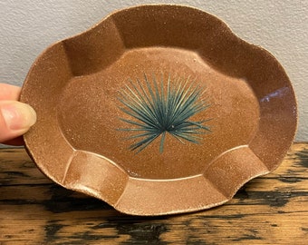 Handmade leaf pottery dish