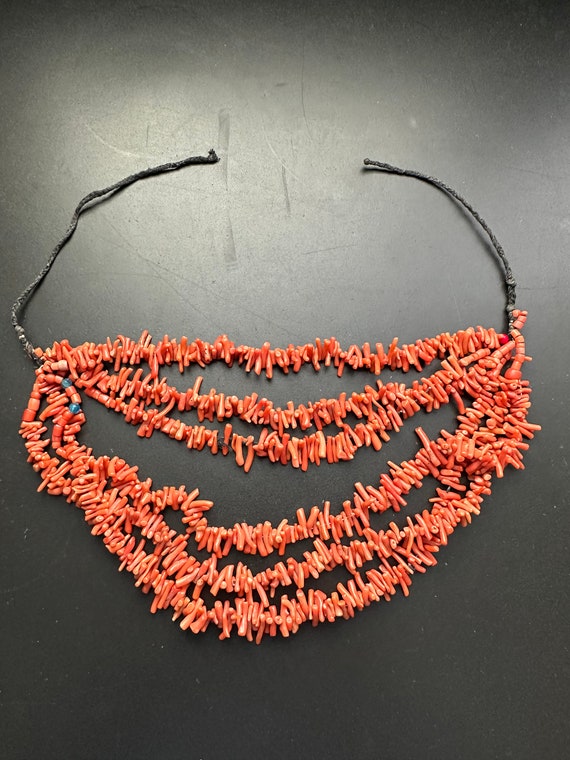 Original coral necklace - Gem