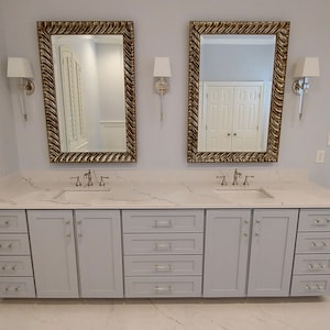 Custom Maple Bathroom Vanity Cabinet: Solid Wood, Soft Close