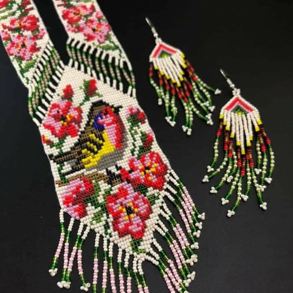 HANDGEMAAKTE KRALENKETTING
