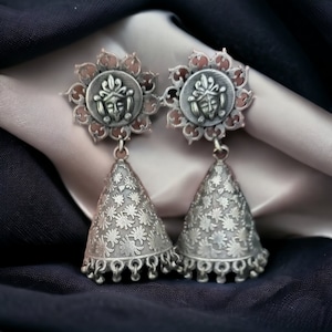 Bogini Durga Kali, Bóg indyjski, Bóg hinduski, Bóg bogactwa, Symbol szczęścia, Kolczyki boho, Indyjski wyznawca, Srebrne kolczyki, jhumki