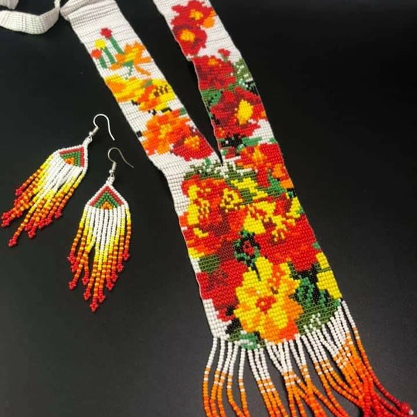 HANDGEMAAKTE BLOEMEN KETTING - Kralen Ketting, Zomer Sieraden, Lente Mode, Floral Ketting