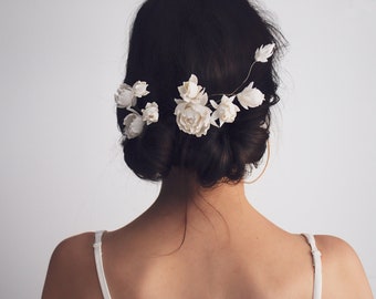 Fermaglio per capelli minimalista - Perno per capelli rose d'avorio - Accessorio per capelli da sposa - Accessorio per capelli fiore - Perno per capelli peonia da sposa