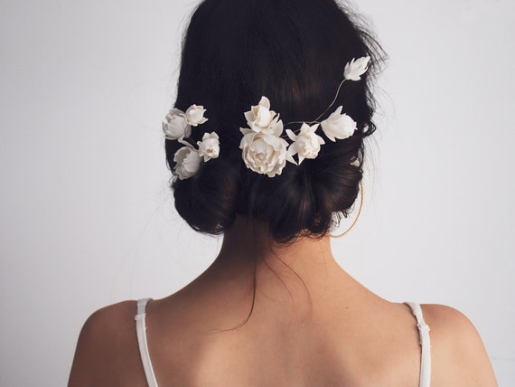 Women\'s matching headpiece & flower pin Amazon.com : HAIMEIKANG Hawaiian Flower Hair Accessories - 3  main image 4