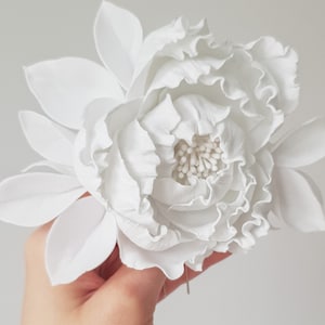 White peony hair pin White flower hair clip Wedding accessories image 2