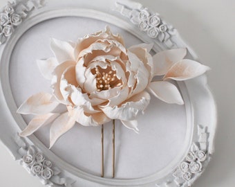 Ivory peony hair pin - Bridal flower hair pin - Peony hair clip - Wedding hair accessory - Spanish bun hairstyle pin - Peony hair piece