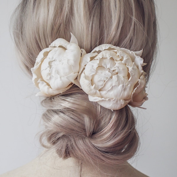 Épingle à cheveux pivoine - Épingle à cheveux de fleur de pivoine de mariée - Casque floral blanc cassé - Clip de roses ivoire - Accessoires de cheveux de mariage - Fleur blanche