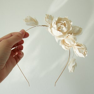 Bridal headband Wedding flower hair piece Peony flower hair accessory image 3