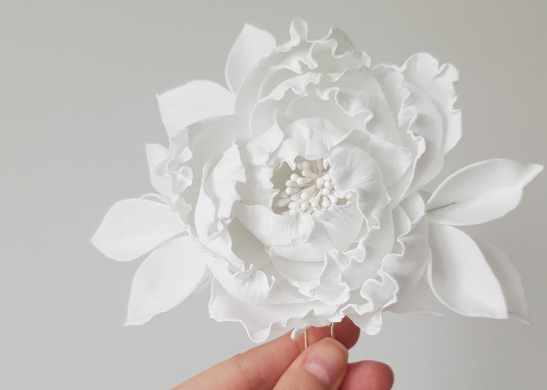 White peony hair pin White flower hair clip Wedding accessories image 1