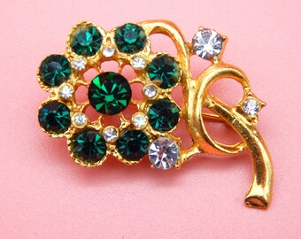 Vintage 1950s Emerald Green Faceted Glass & Diamante Daisy Brooch