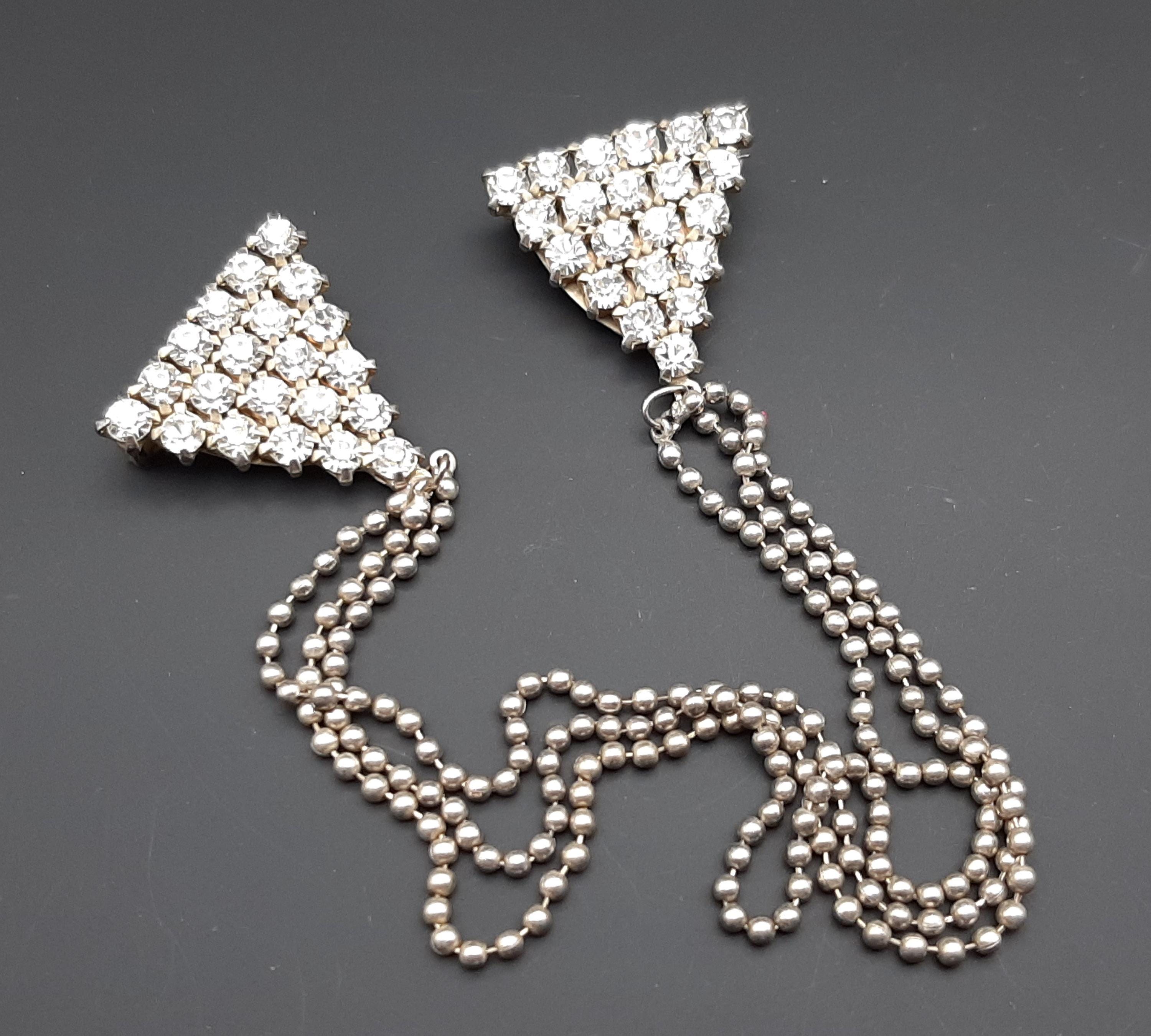VINTAGEアクセサリー(S003) Antique 1930s Art Deco Paste Silver Tone Cape Clasp Cardigan Clip