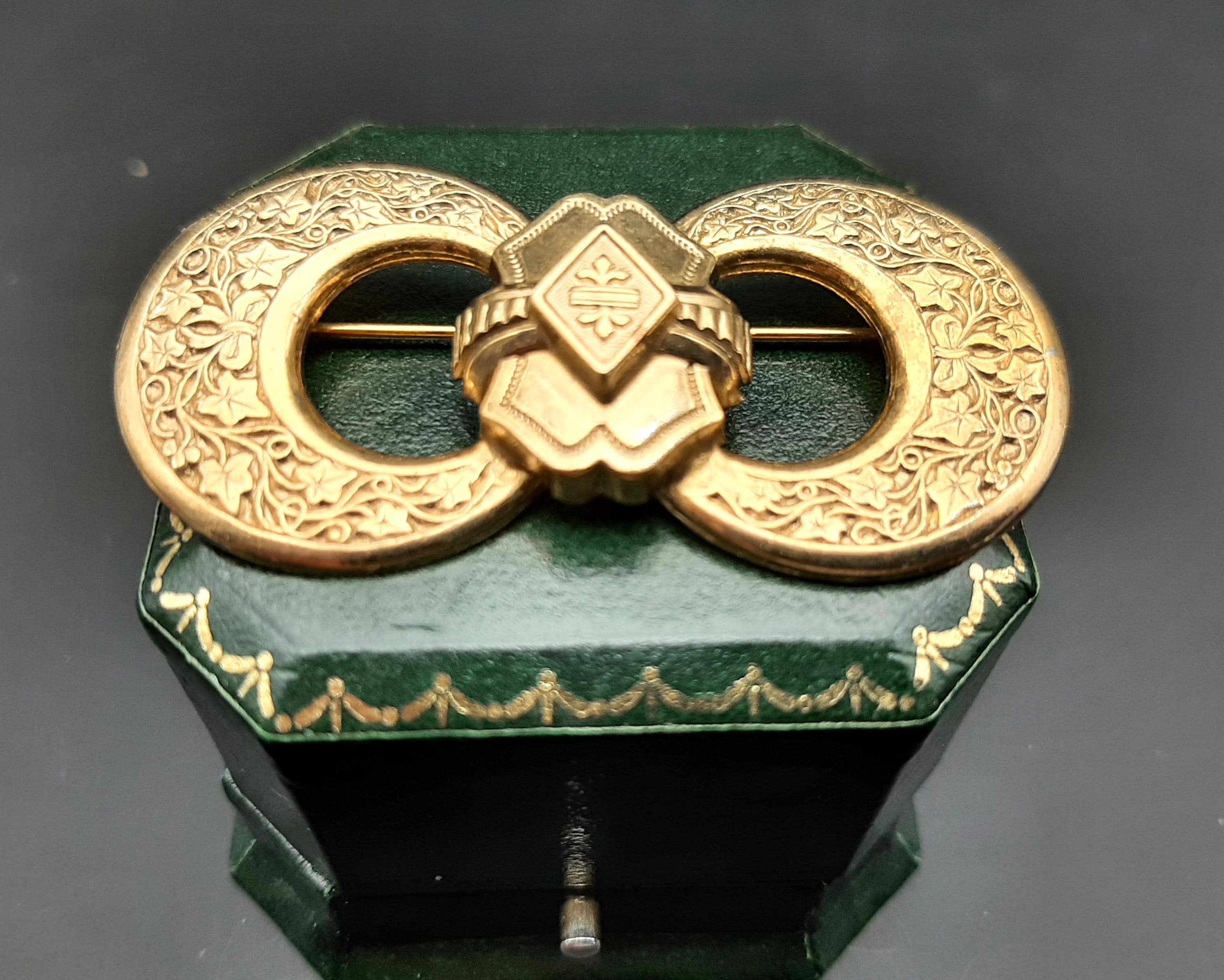 Vintage 1940s brooches - Etsy 日本