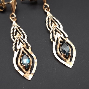 Vintage 9 Karat Gold montiert Blautopas Tropfen Ohrringe, Ohrstecker, 1.6g