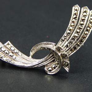Antique 1930s Art Deco Sterling Silver & Marcasite Brooch