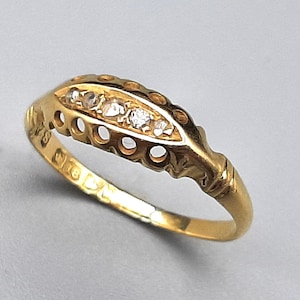 Antique 18 Carat Gold Old Cut Diamond 5 Stone Victorian Boat Ring size P date 1887