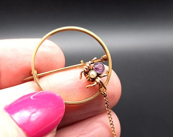 Antique Victorian 9ct Gold Amethyst and Seed Pearl Spider Brooch 2.8g with gold safety chain
